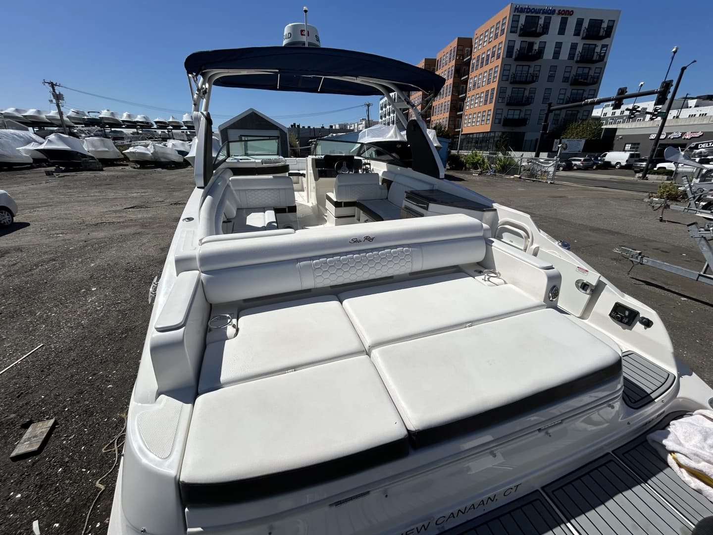 2018 Sea Ray SDX 290 Outboard