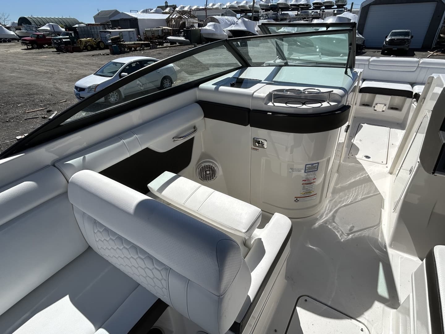 2018 Sea Ray SDX 290 Outboard