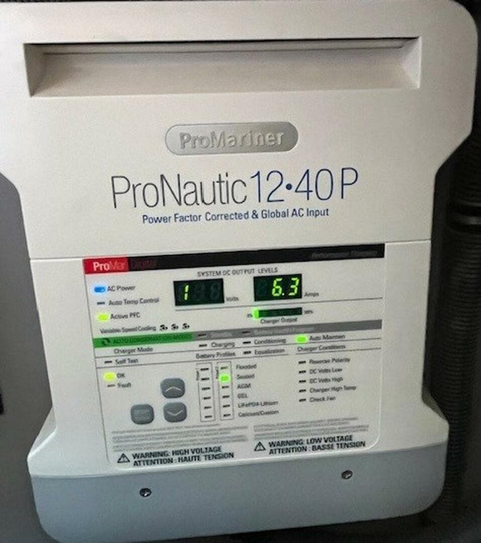 2018 Monterey 335 Sport Yacht