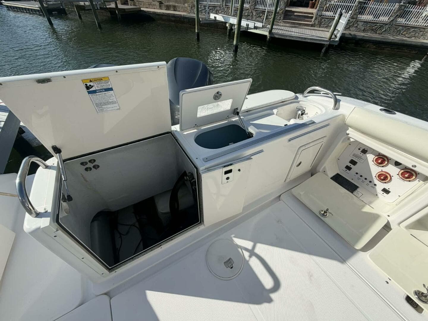 2007 Century 3200 WA