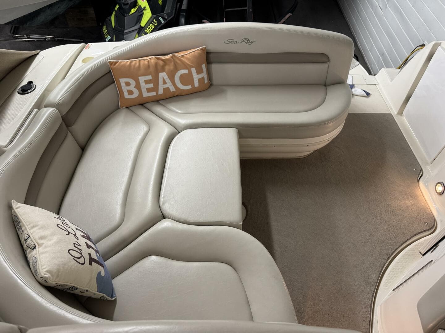 2002 Sea Ray 320 Sundancer