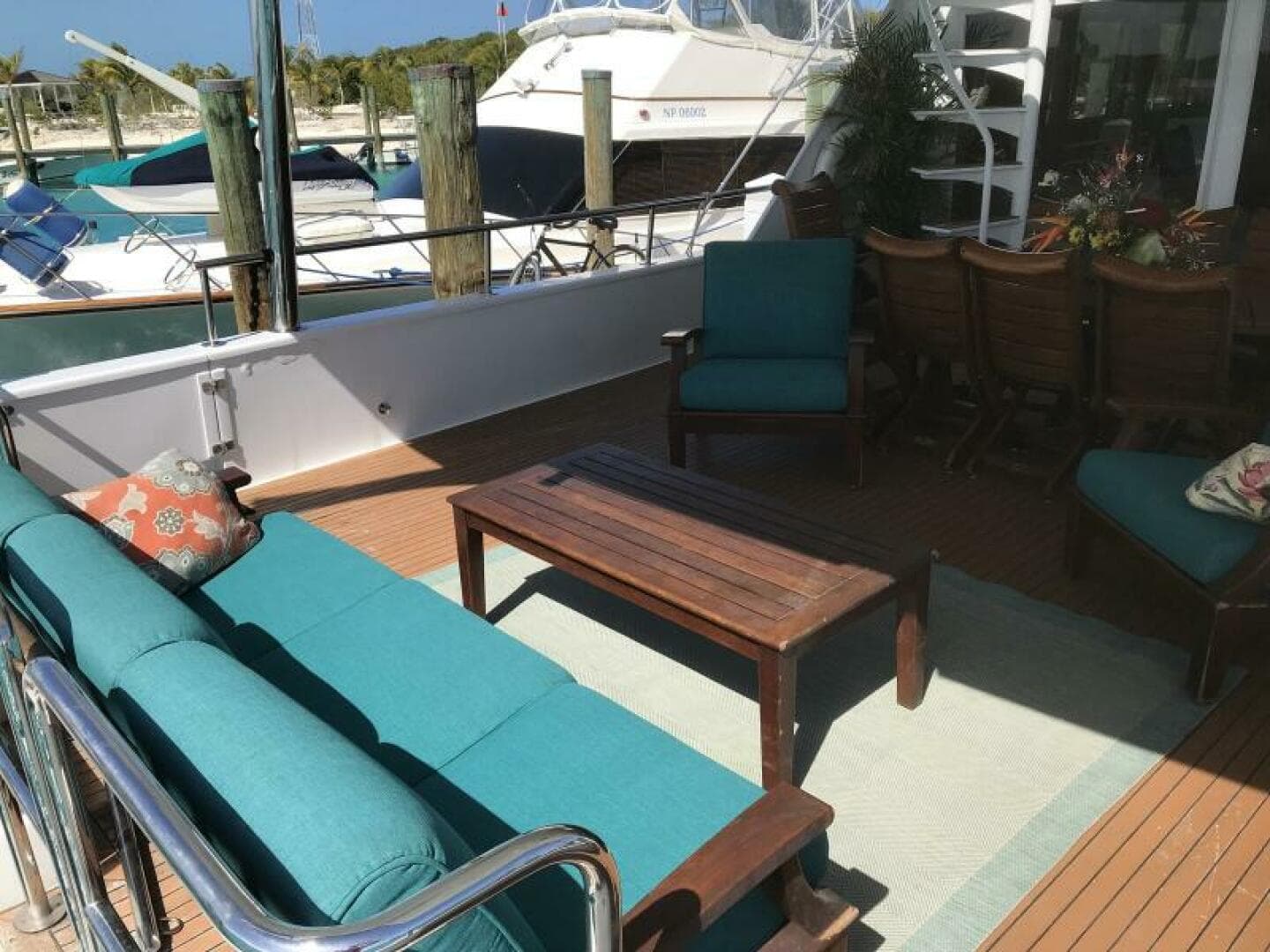 Aft Deck Seating  