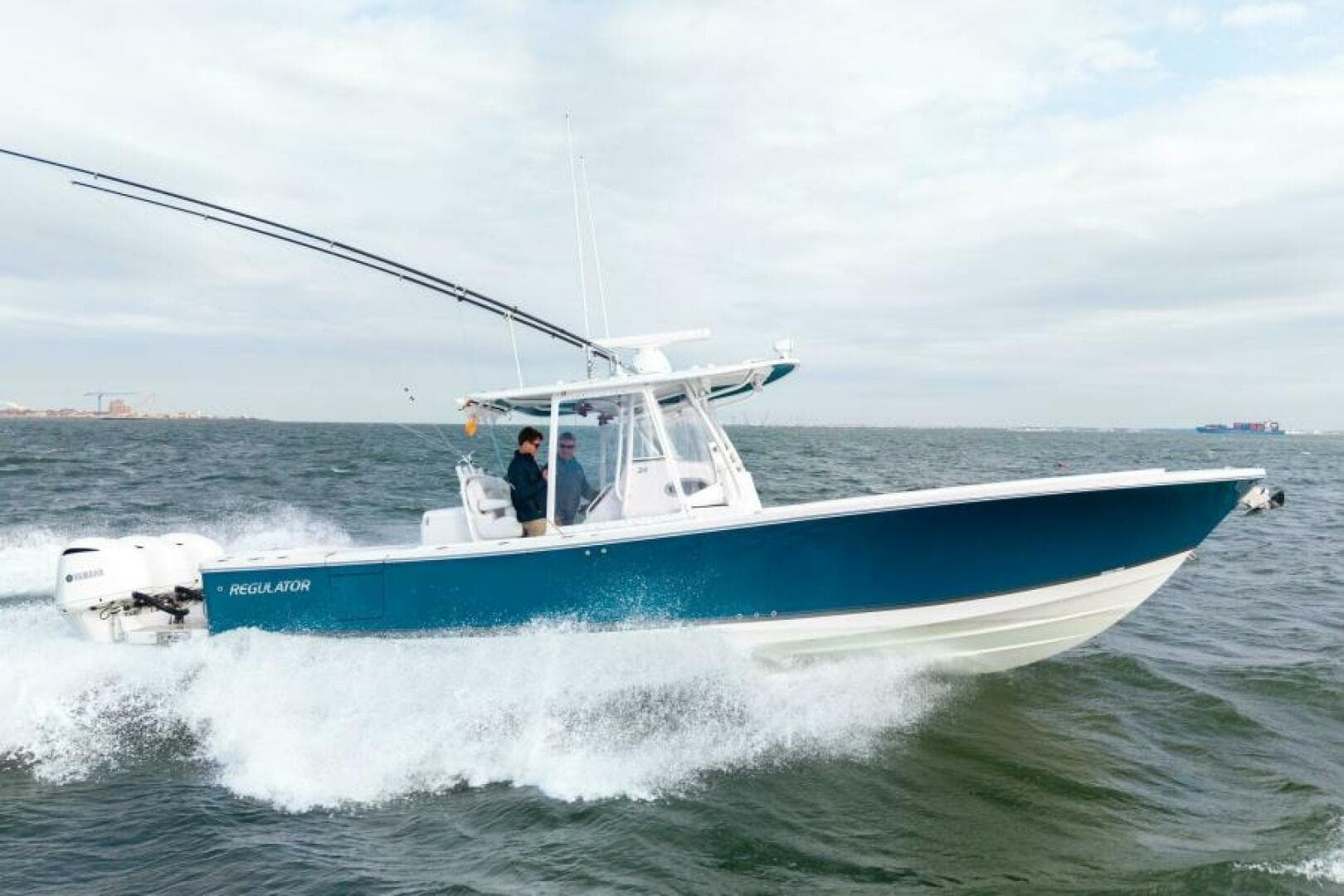 2018 Regulator 34 SS