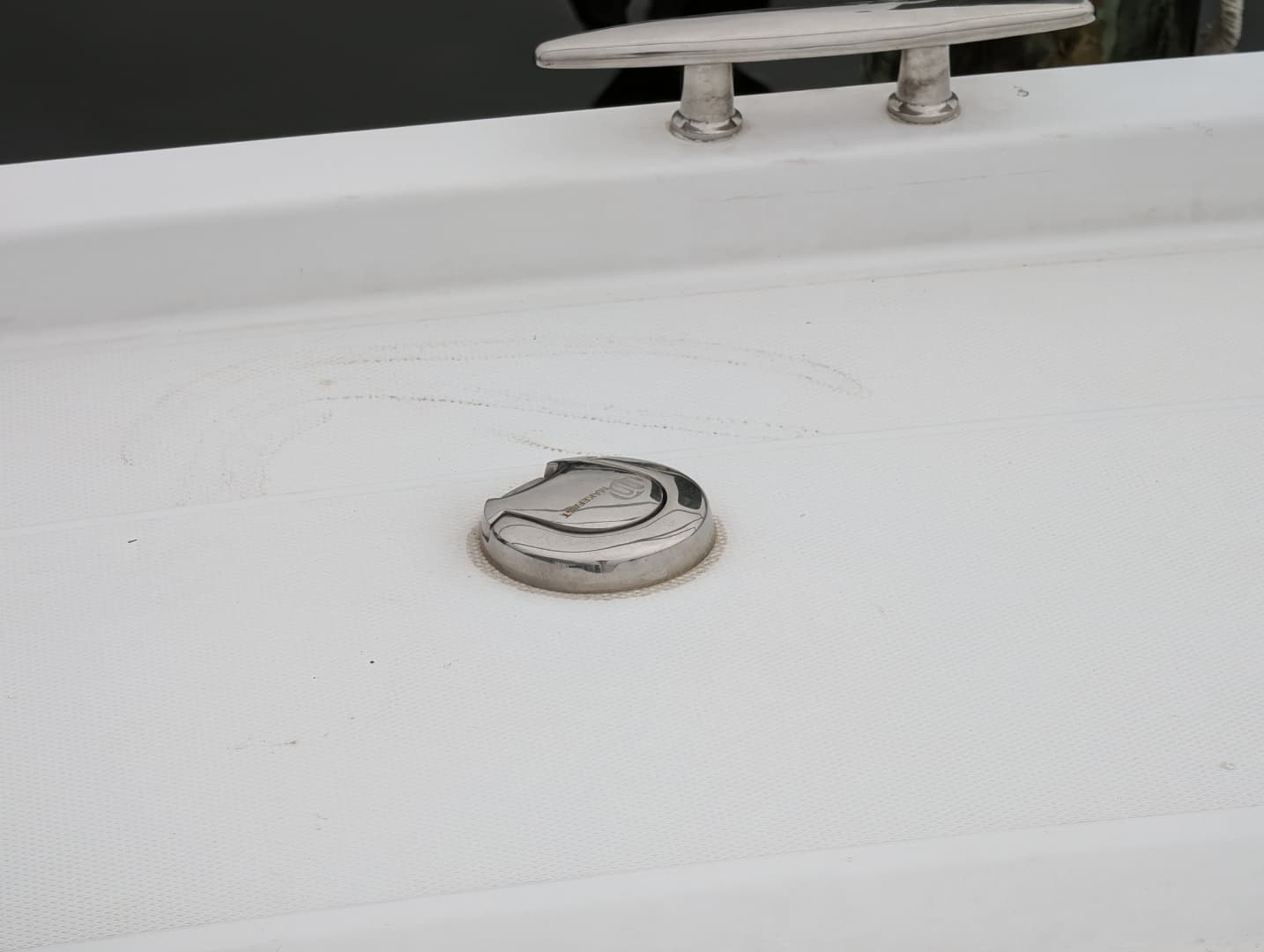 2022 Cruisers Yachts 54 Cantius