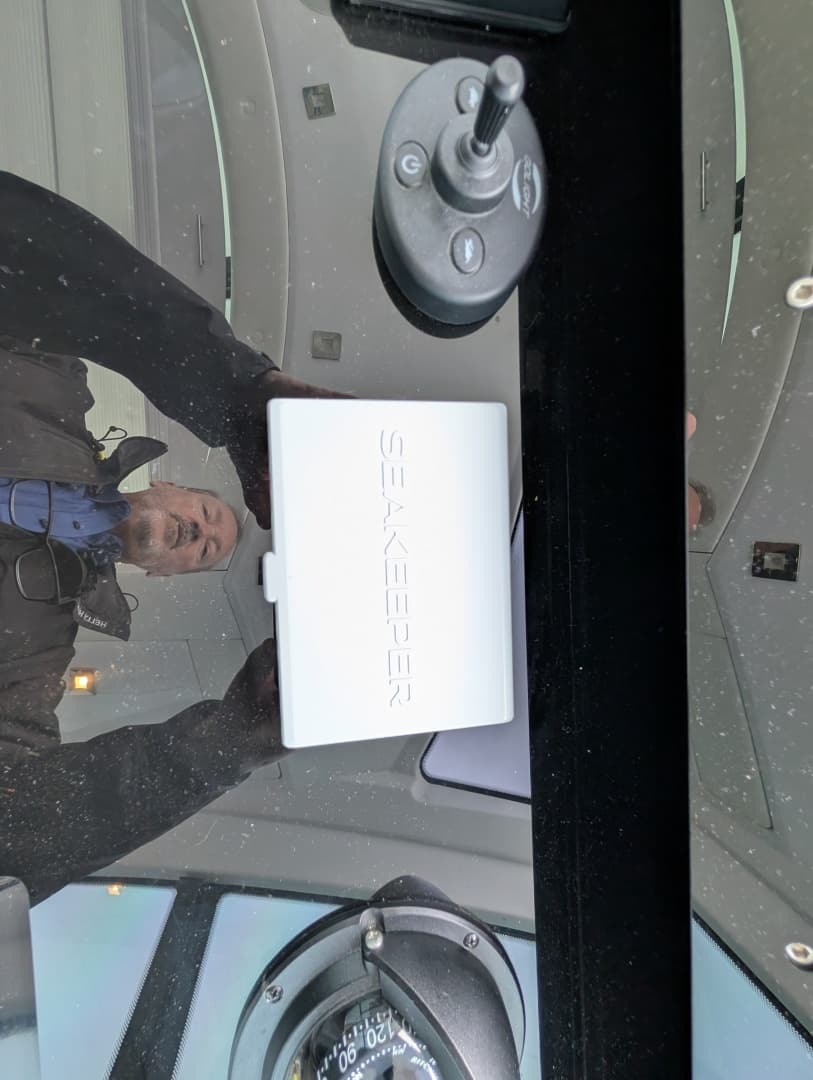 2022 Cruisers Yachts 54 Cantius