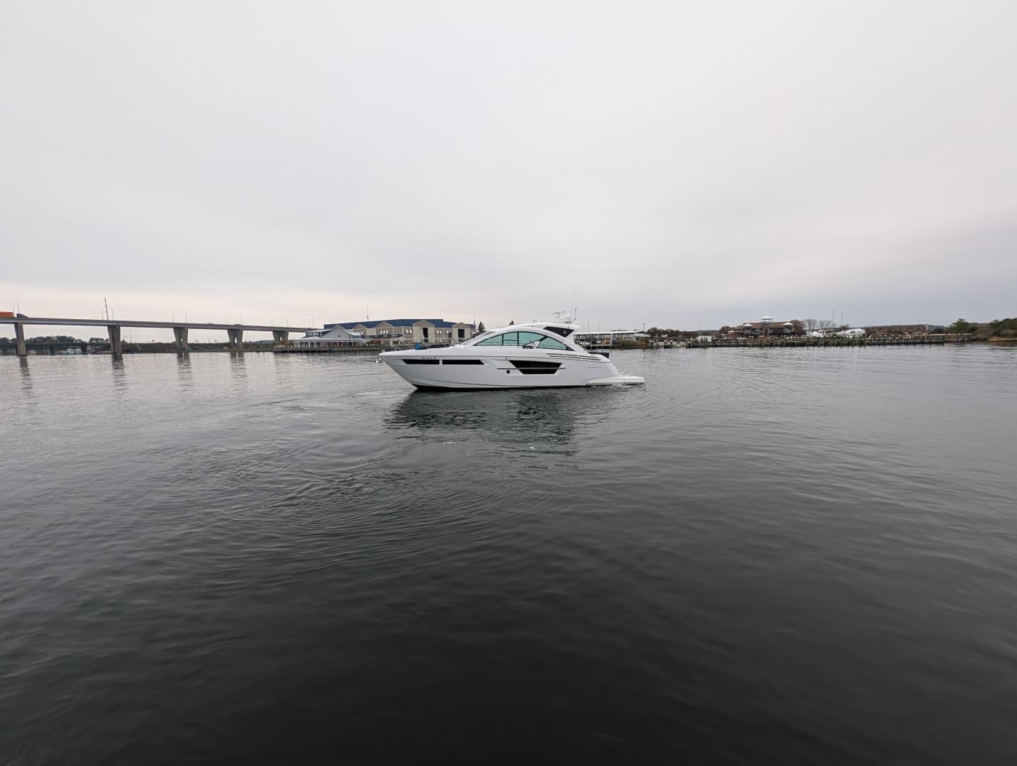 2022 Cruisers Yachts 54 Cantius