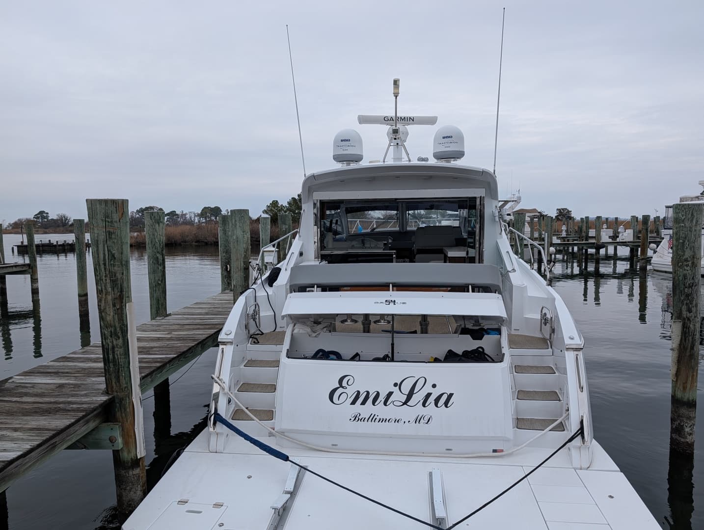 2022 Cruisers Yachts 54 Cantius