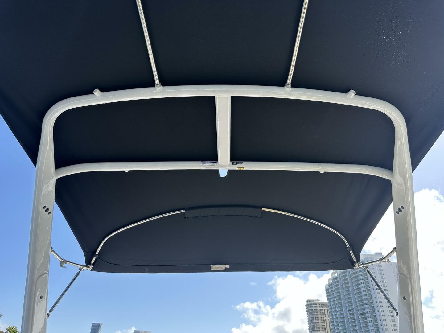 2022 Four Winns HD8 OB