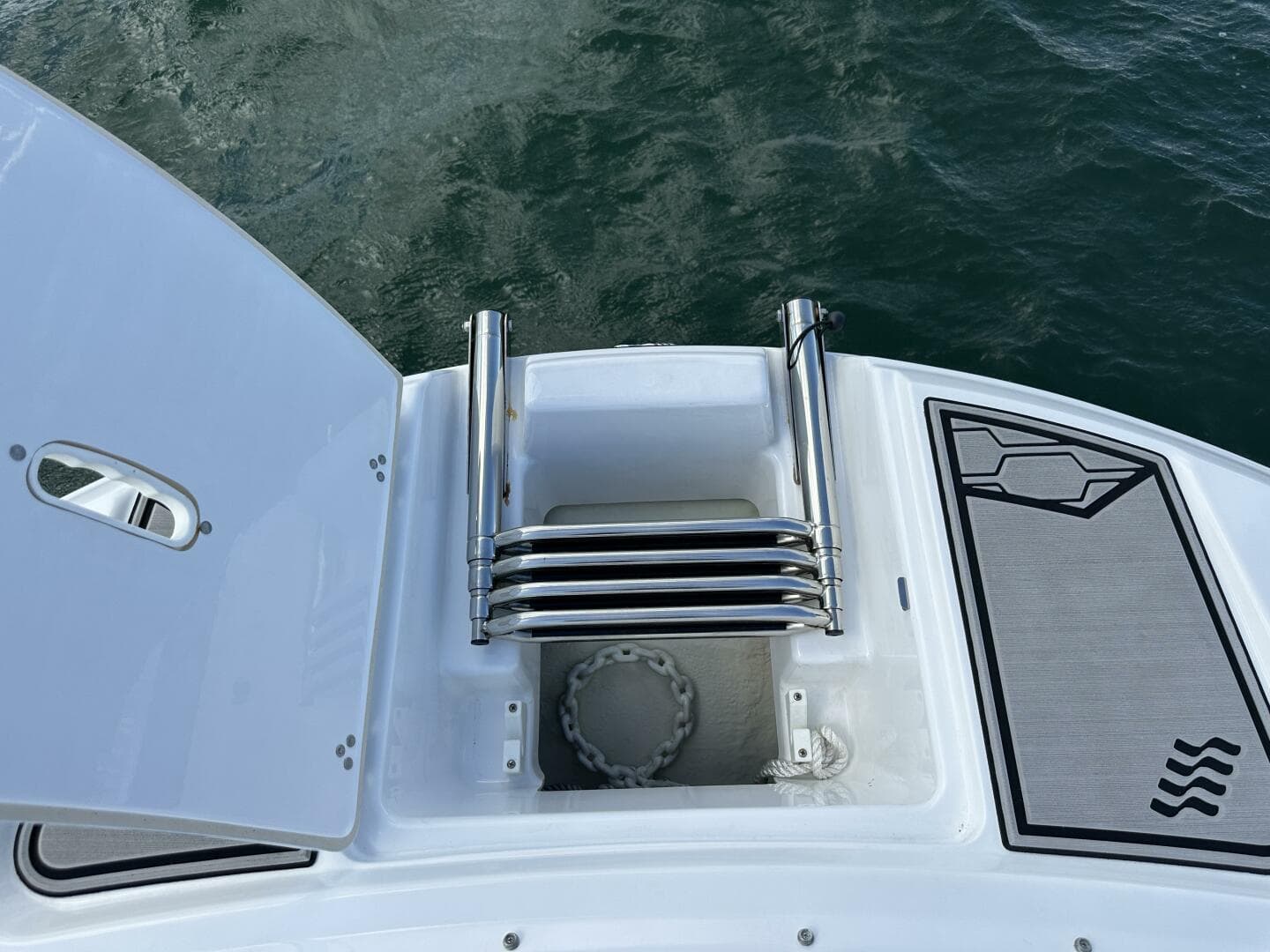 2022 Four Winns HD8 OB