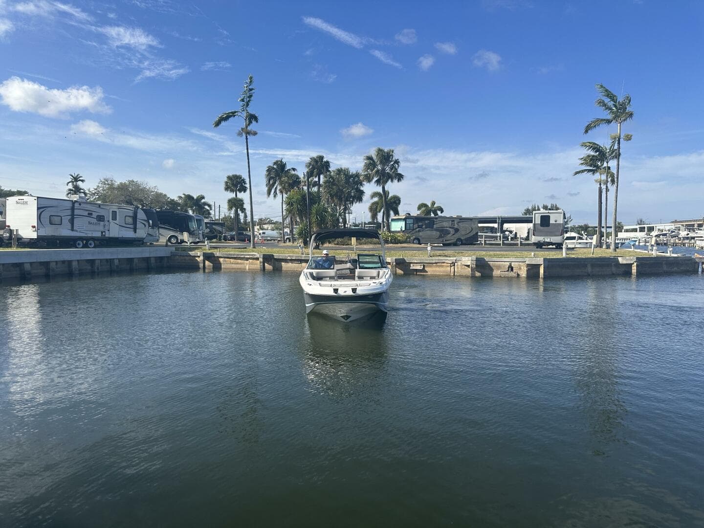 2022 Four Winns HD8 OB