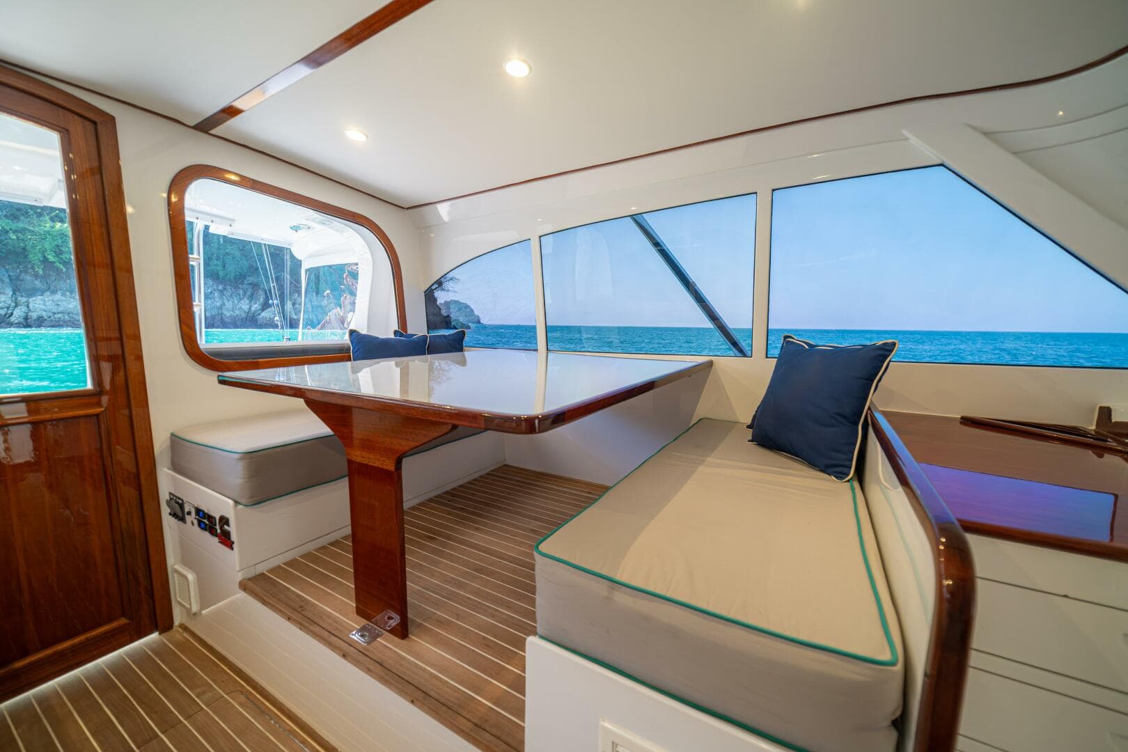 1991 Gamefisherman 40 Convertible "Sabe Nada"