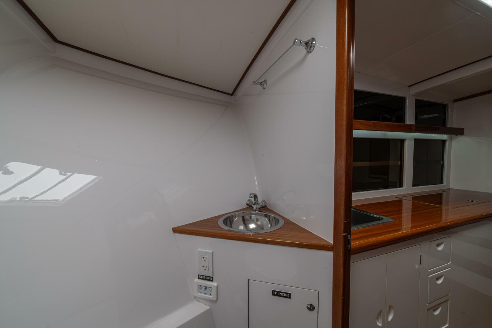 1991 Gamefisherman 40 Convertible "Sabe Nada"