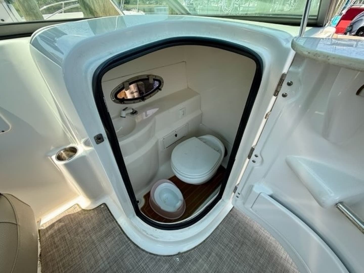2019 NauticStar 243 DC