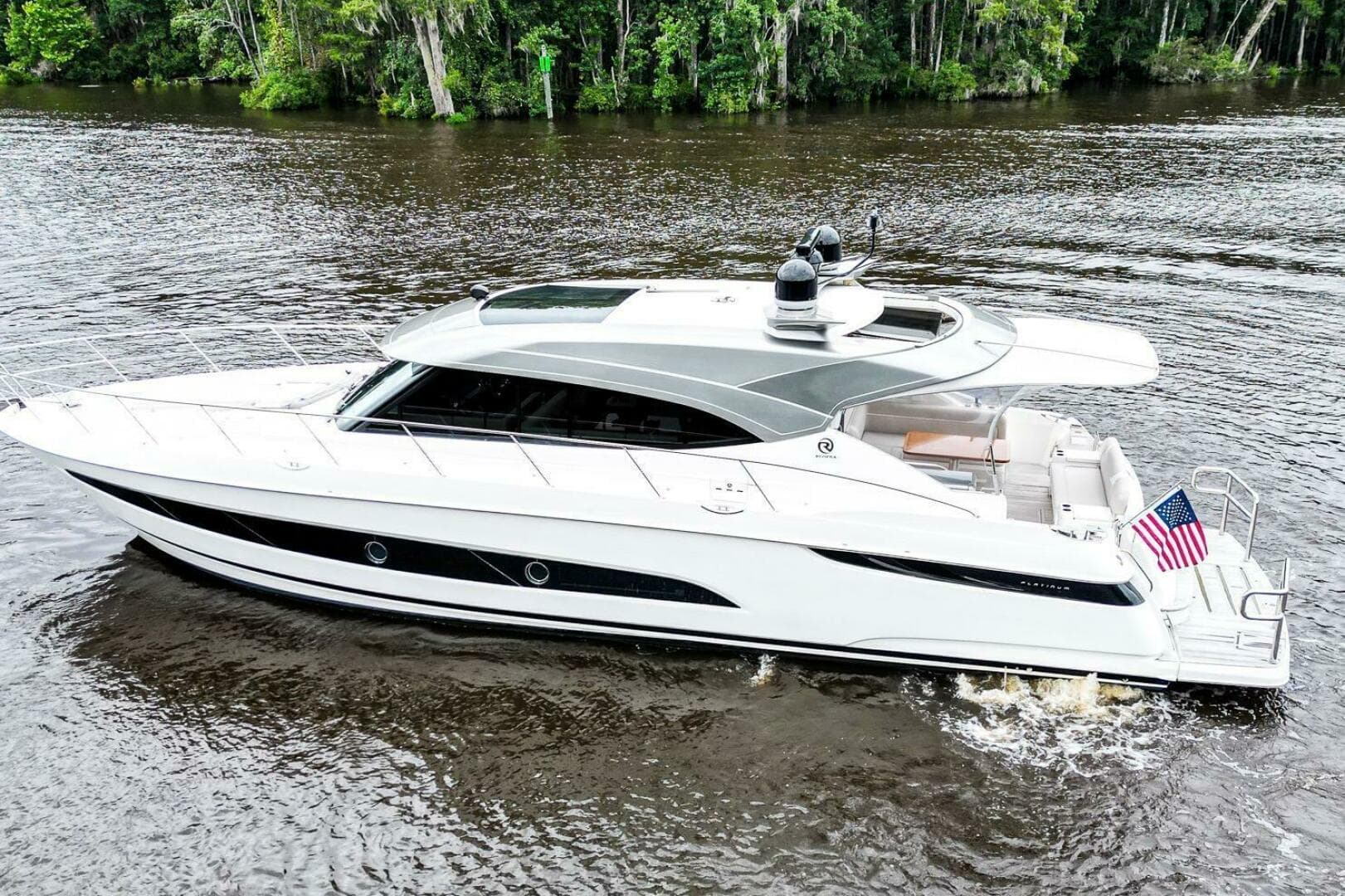 2021 Riviera 5400 Sport Yacht Platinum Edition