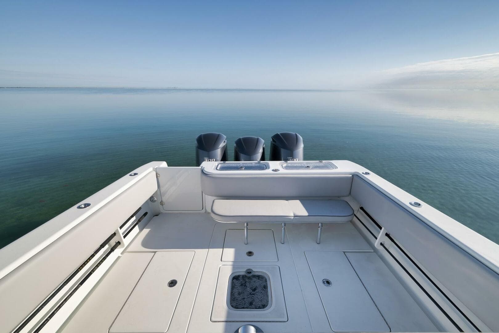 2021 Contender 39 ST