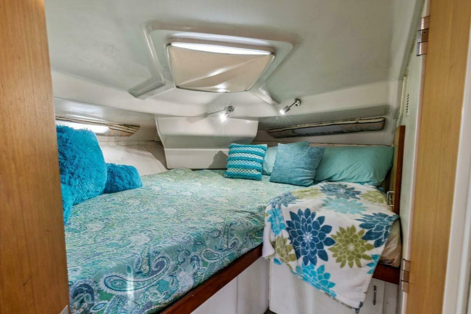 1996 Mainship 37 Motor Yacht