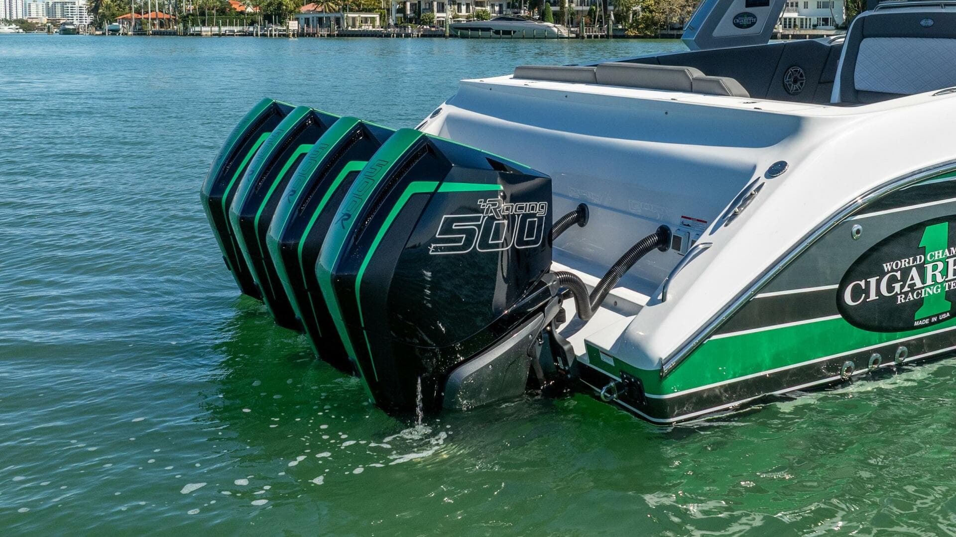 2024 Cigarette 42 Auroris