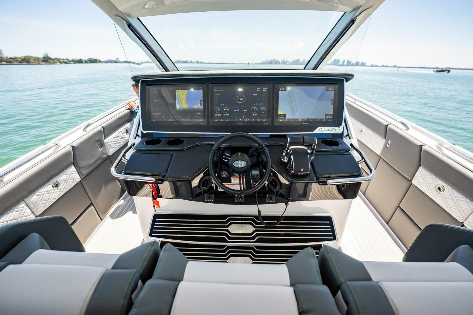 2024 Cigarette 42 Auroris