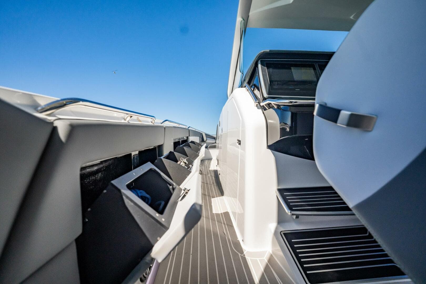 2024 Cigarette 42 Auroris