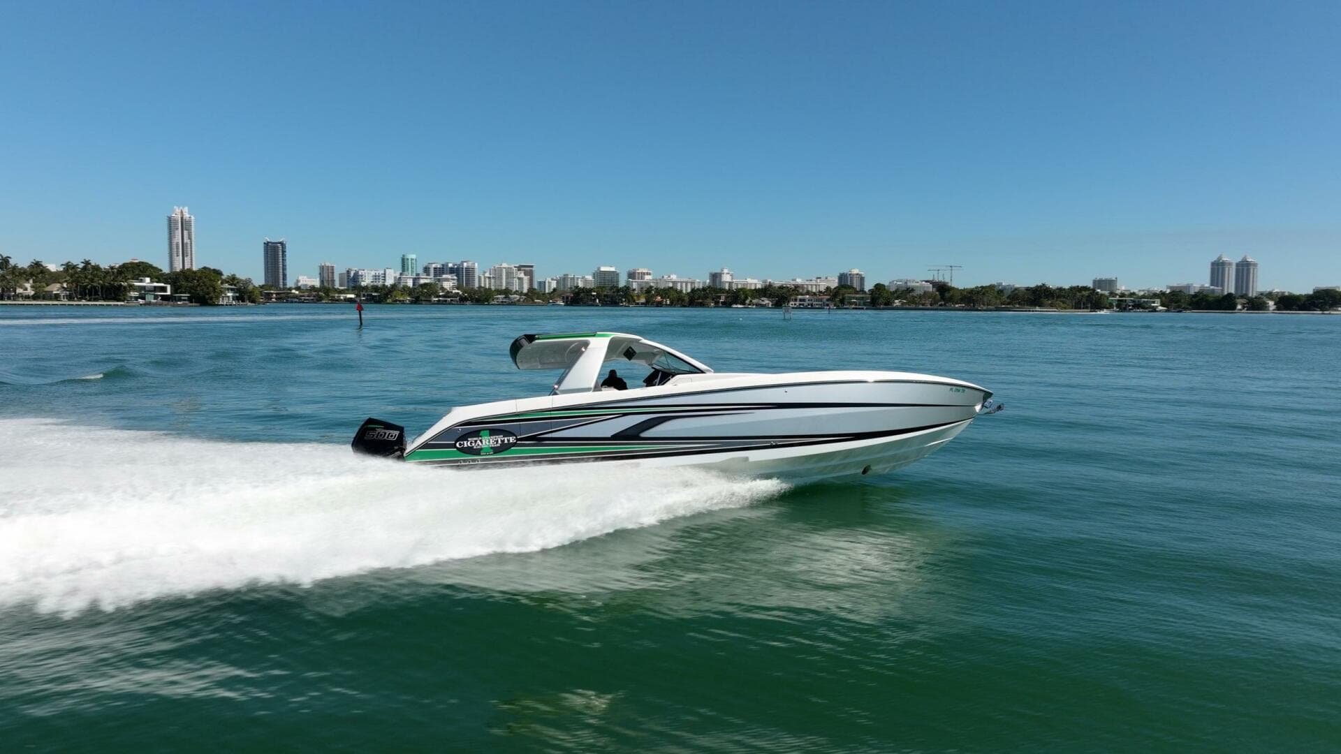 2024 Cigarette 42 Auroris