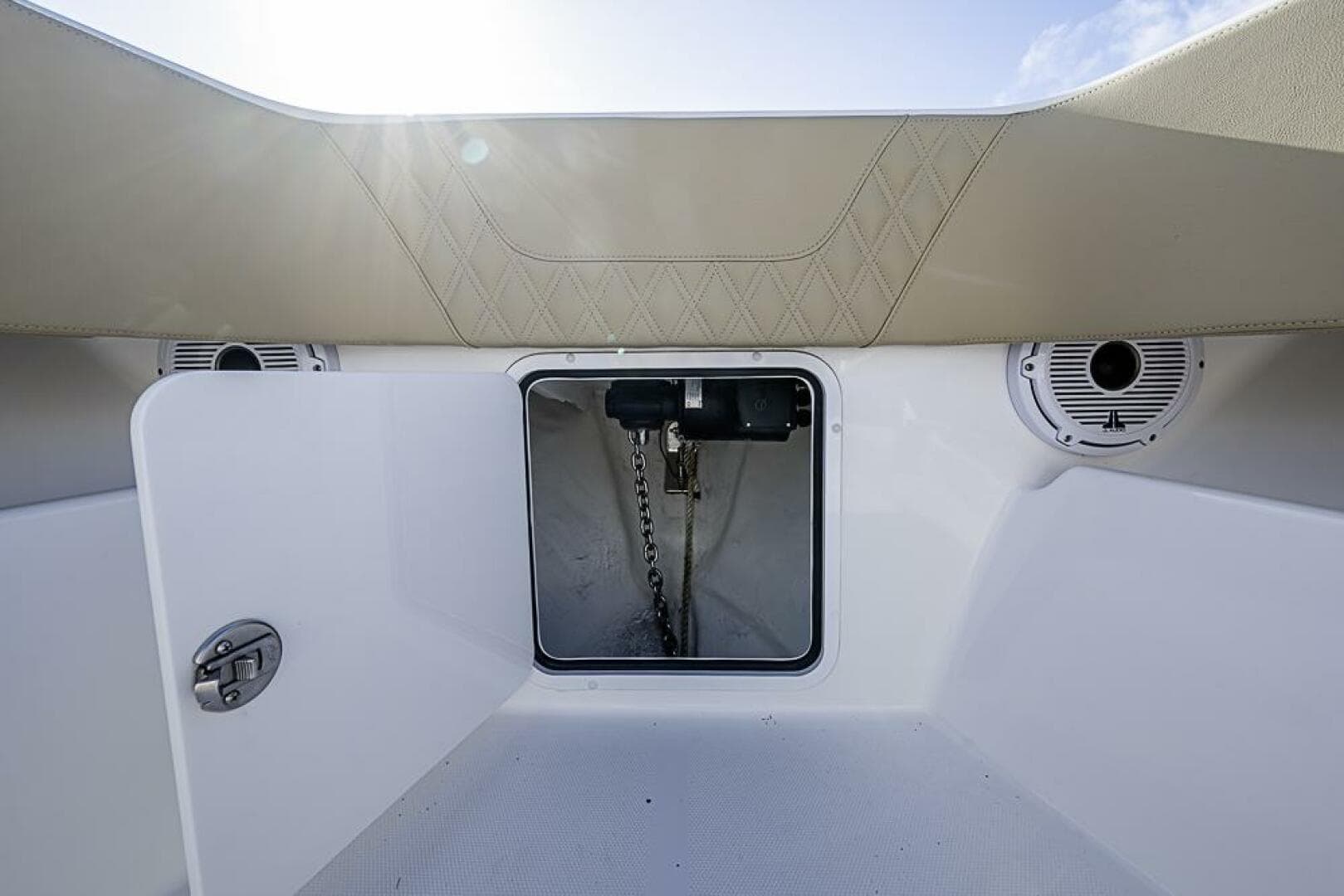 2023 Invincible 33 Open Fisherman