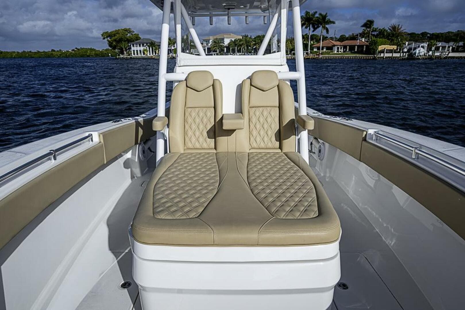 2023 Invincible 33 Open Fisherman