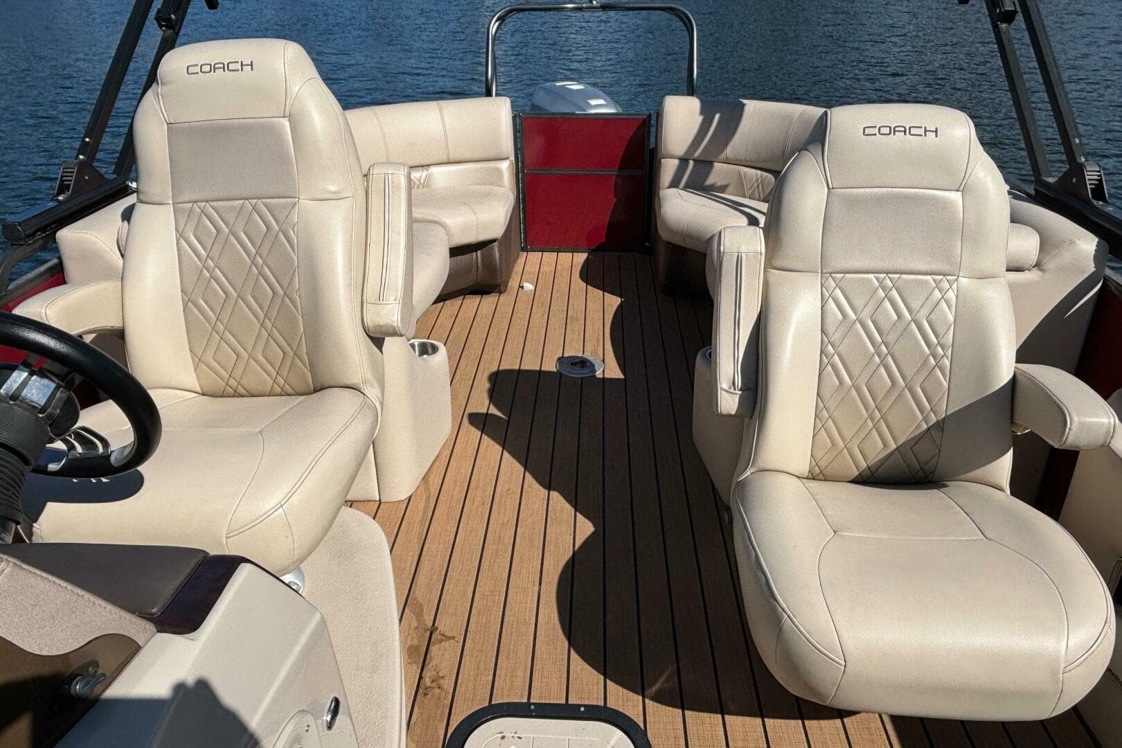 2018 Coach Pontoons 230 RF