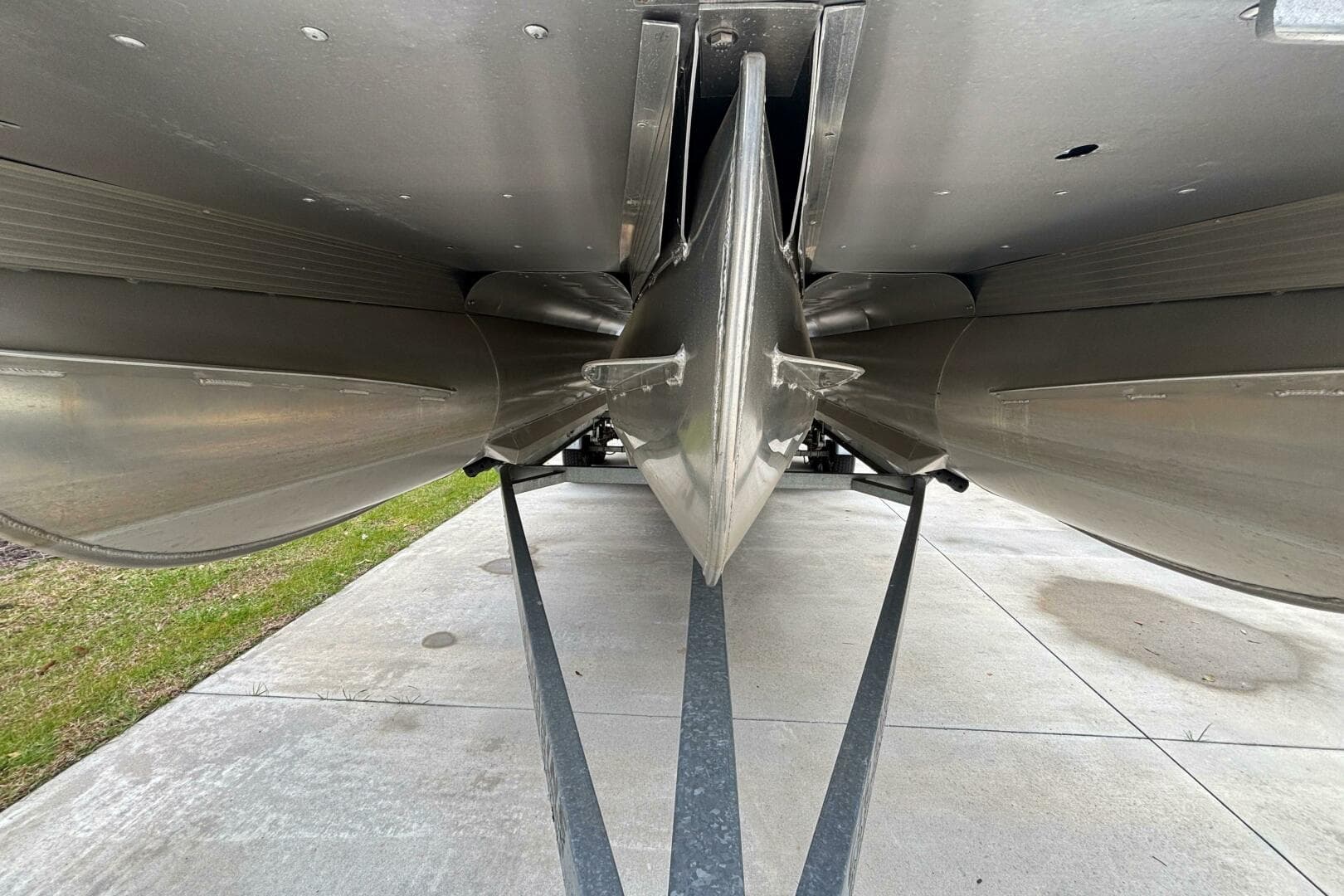 2018 Coach Pontoons 230 RF