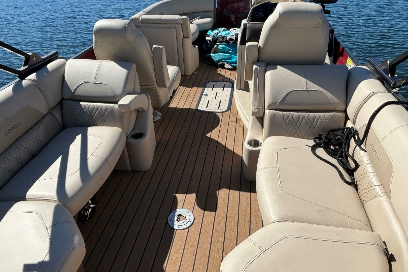2018 Coach Pontoons 230 RF