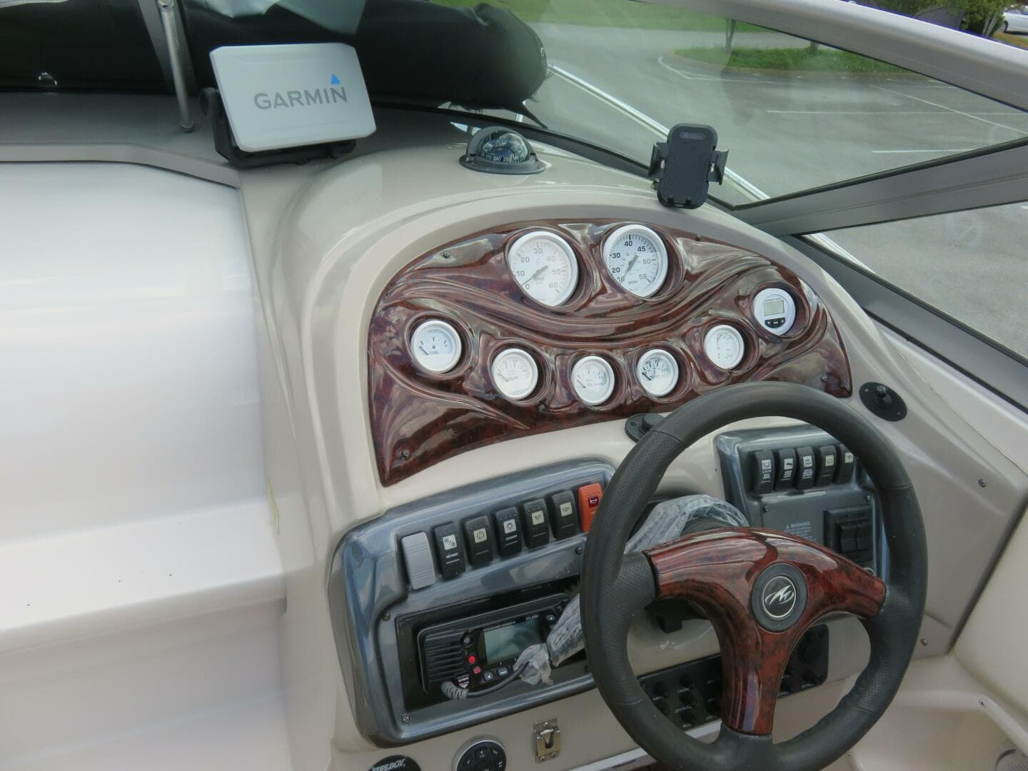 2004 Monterey 245 CRUISER