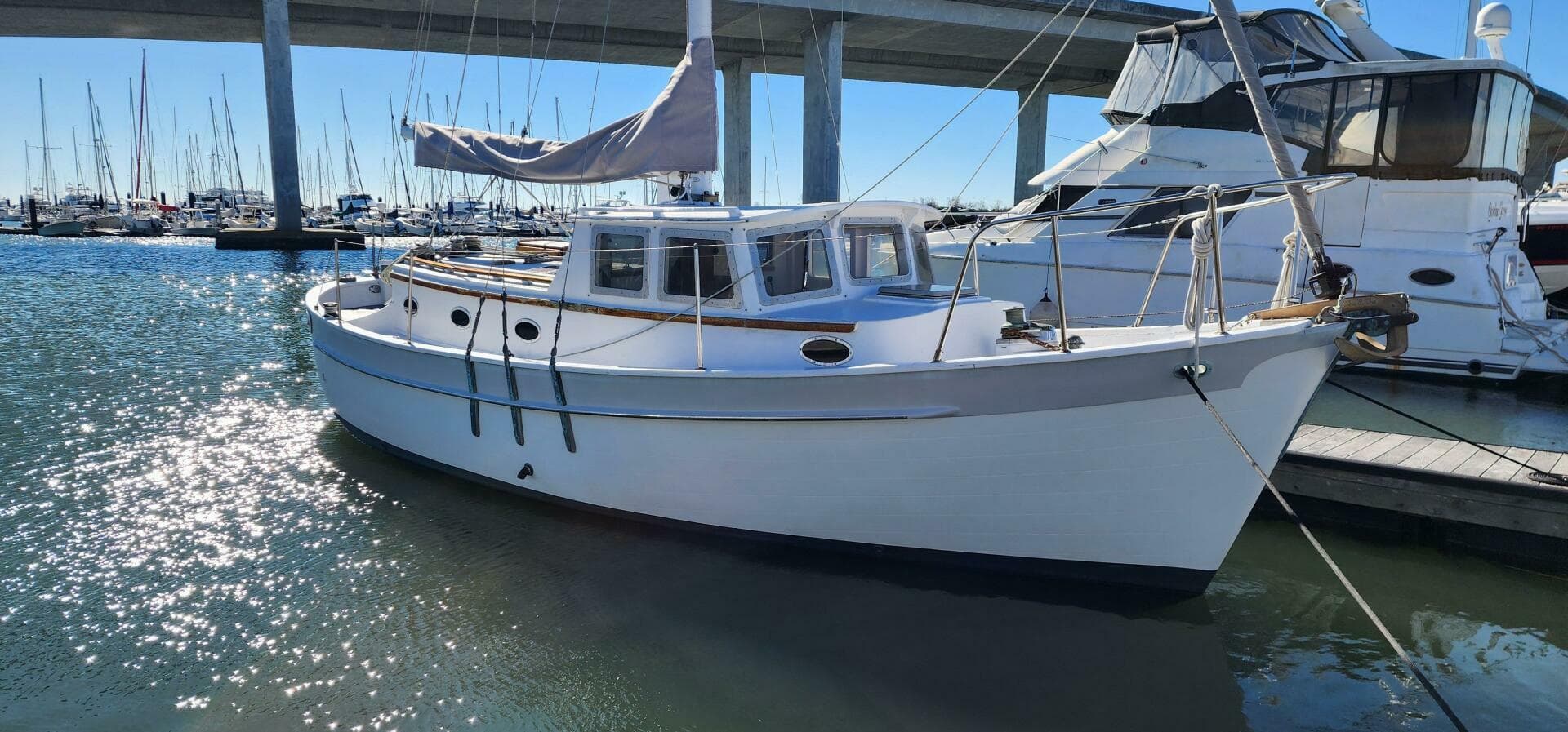 1996 Tillotson-Pearson Motorsailer 32