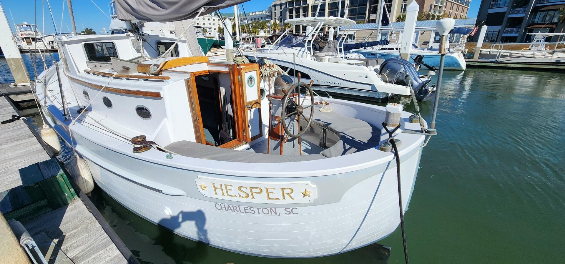 1996 Tillotson-Pearson Motorsailer 32