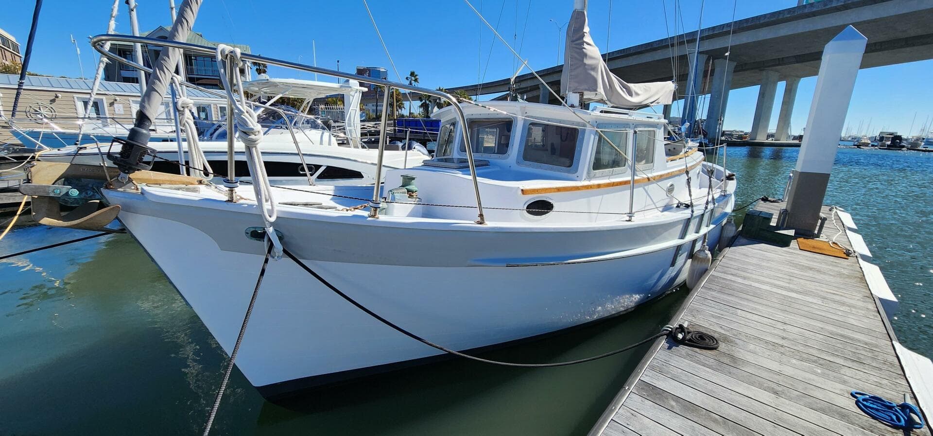 1996 Tillotson-Pearson Motorsailer 32