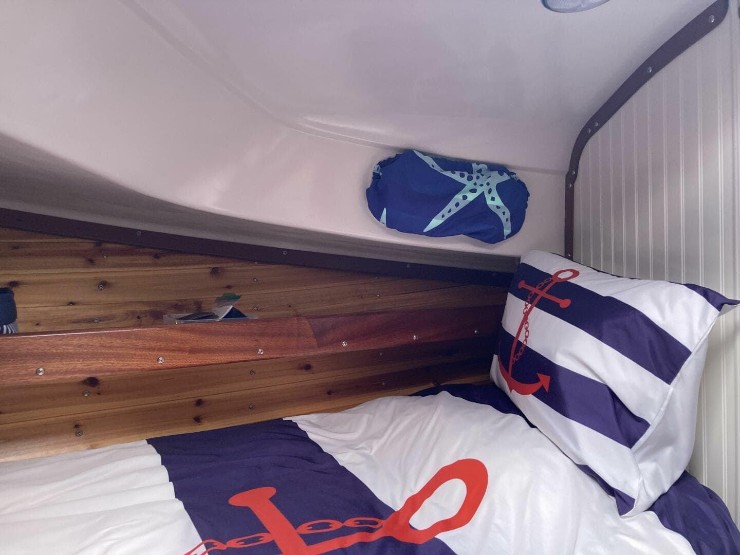 1978 Prairie Boat Works Coastal Cruiser