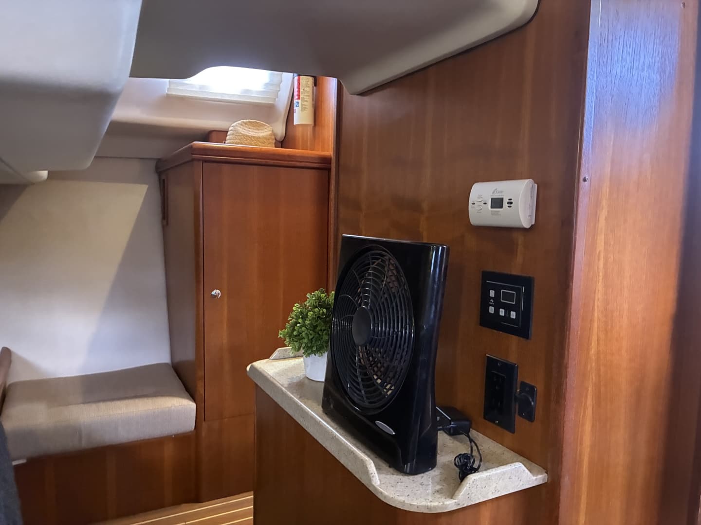2008 Hunter 38 - 