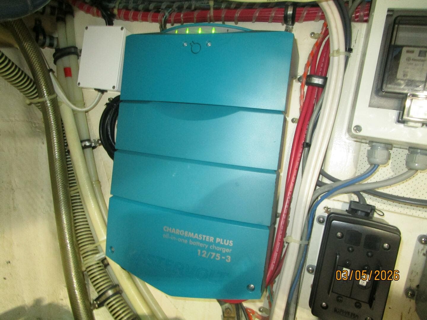 42' Grand Banks battery charger