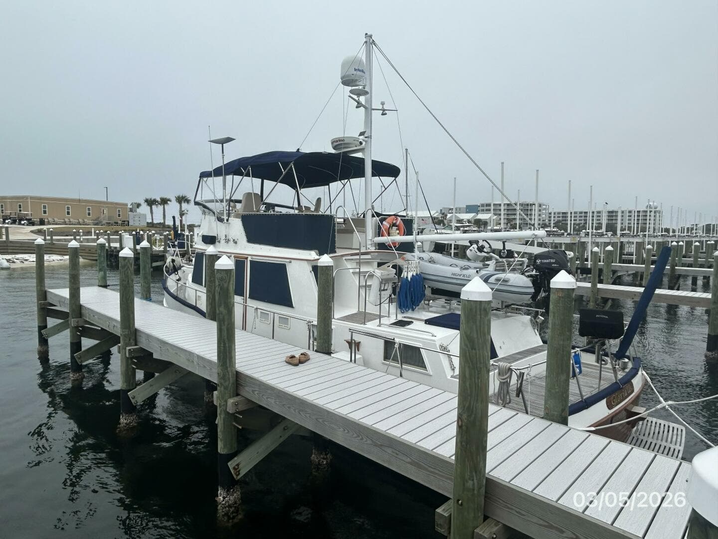 42' Grand Banks port aft profile