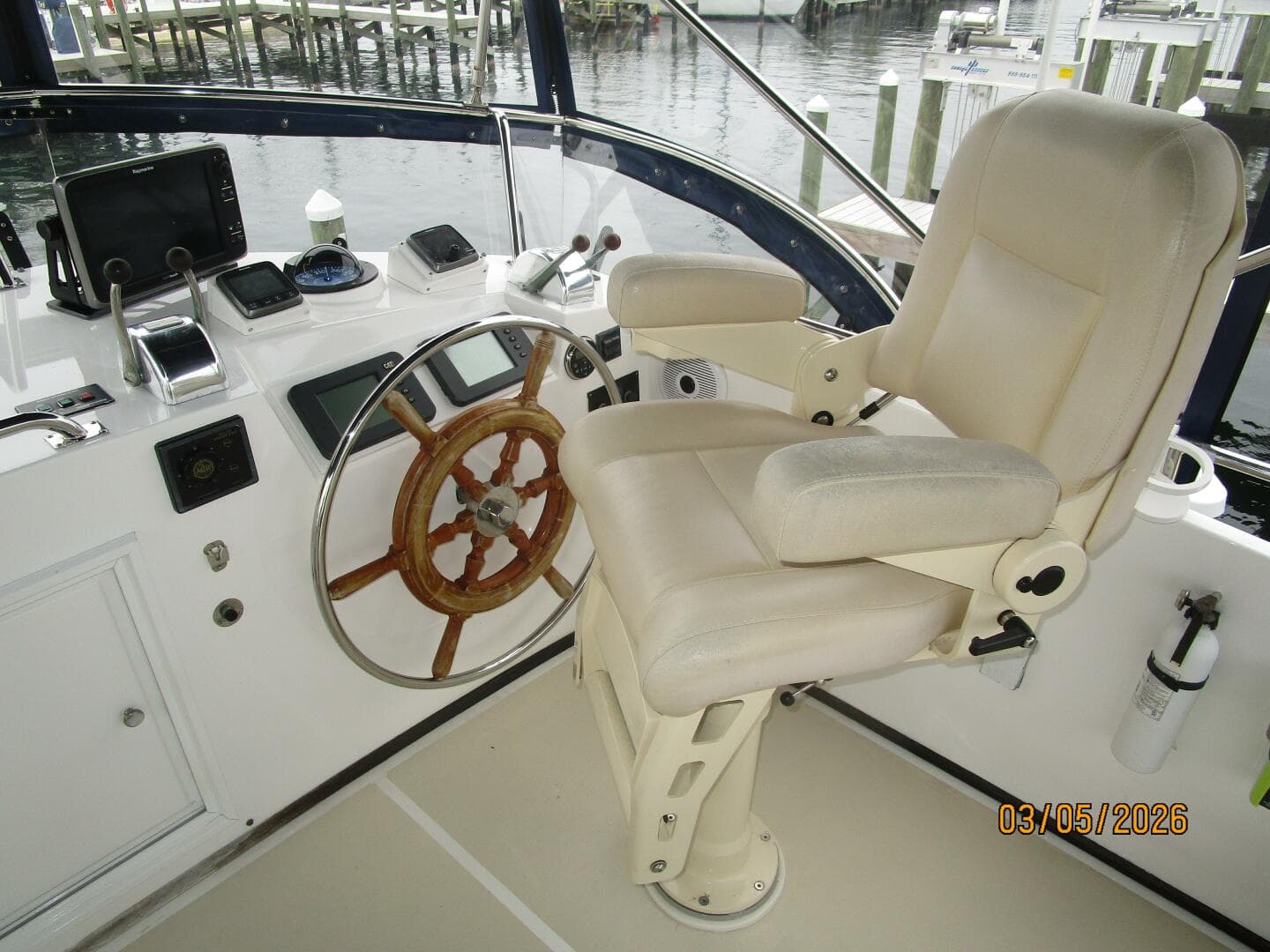 42' Grand Banks flybridge helm1