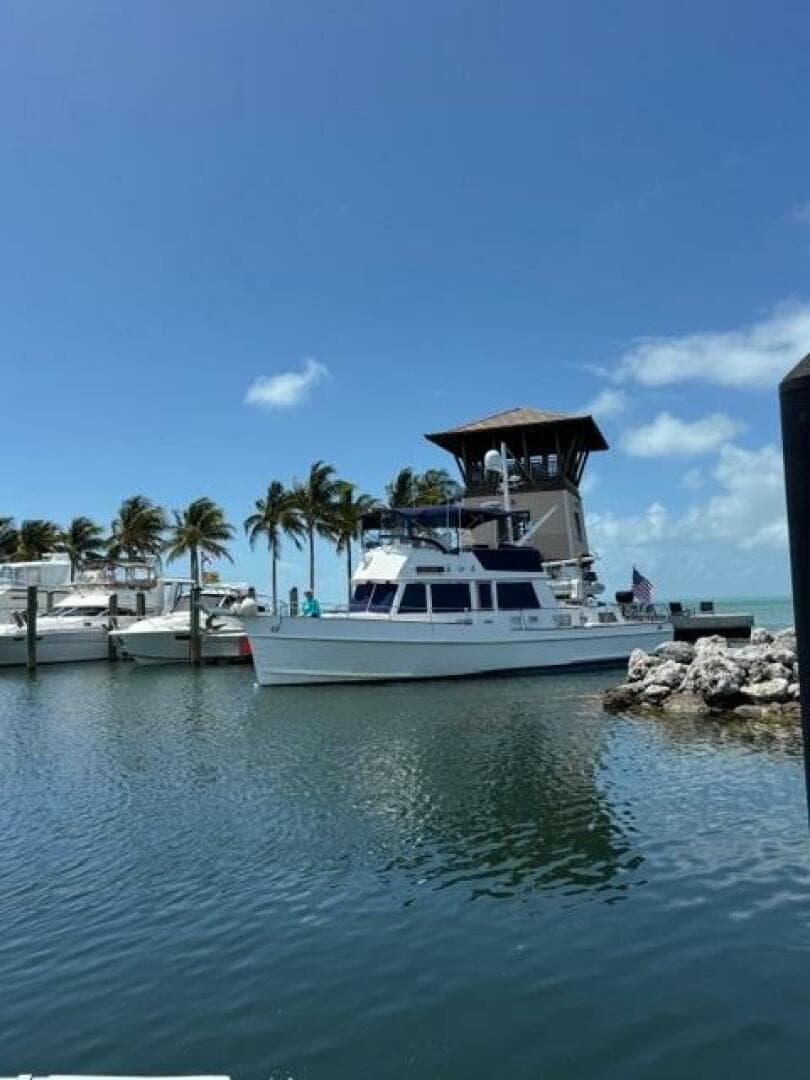 42' Grand Banks port forward profile