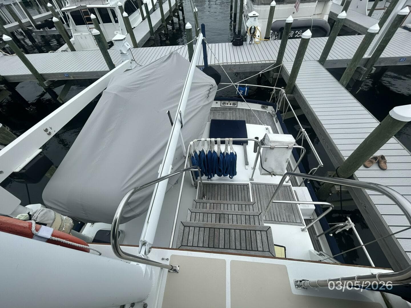 42' Grand Banks trunk cabin aft