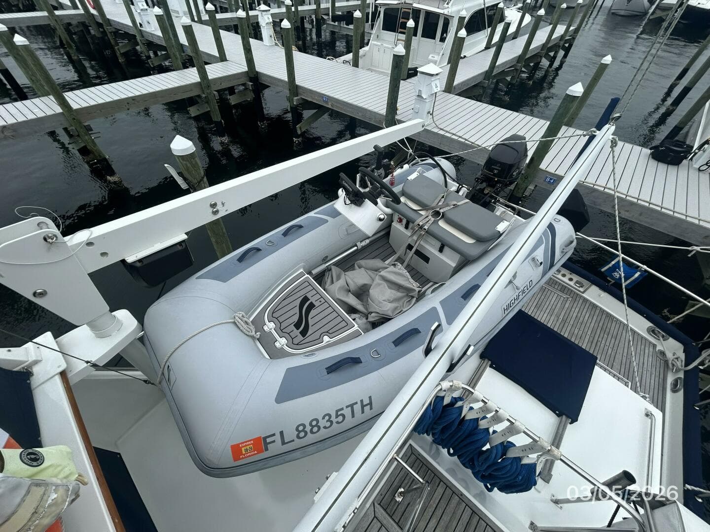 42' Grand Banks tender1