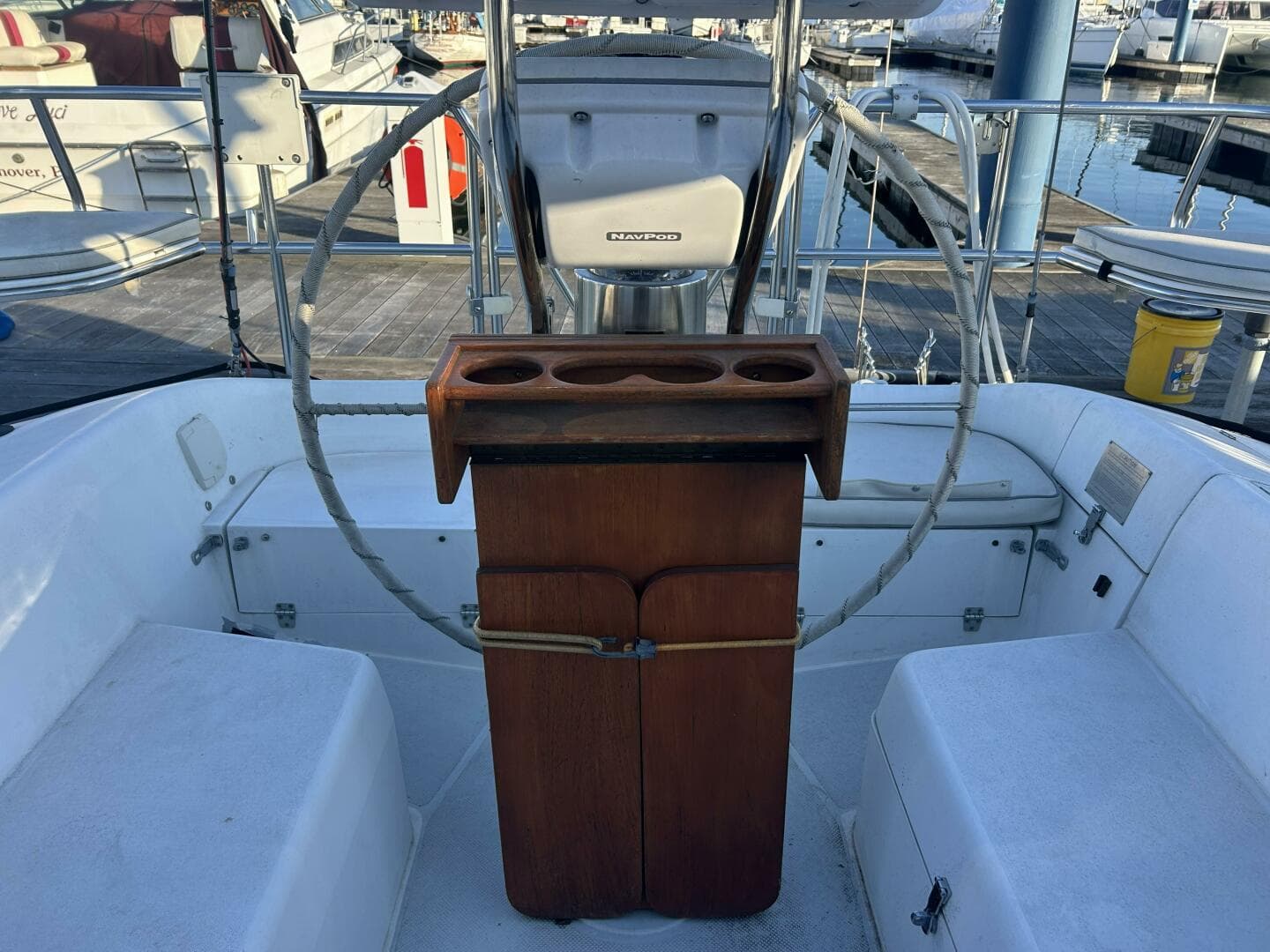 1995 Catalina 320 Study Hull