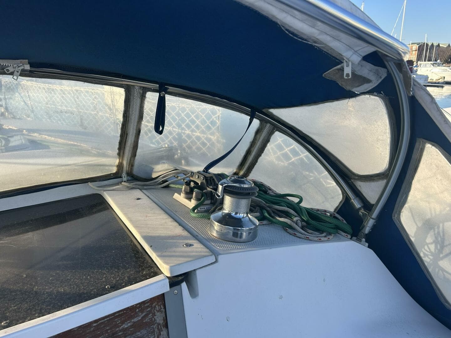 1995 Catalina 320 Study Hull