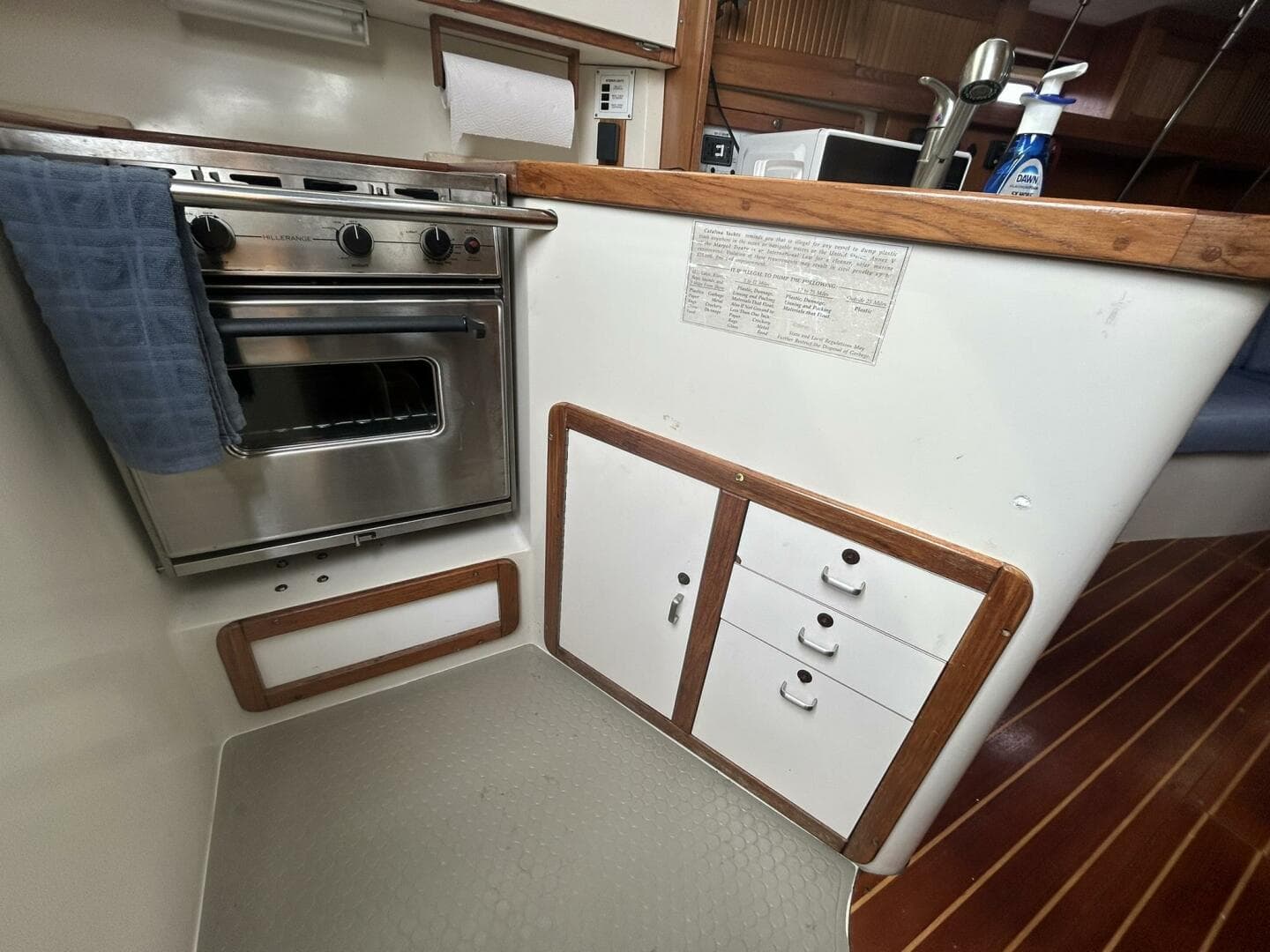 1995 Catalina 320 Study Hull