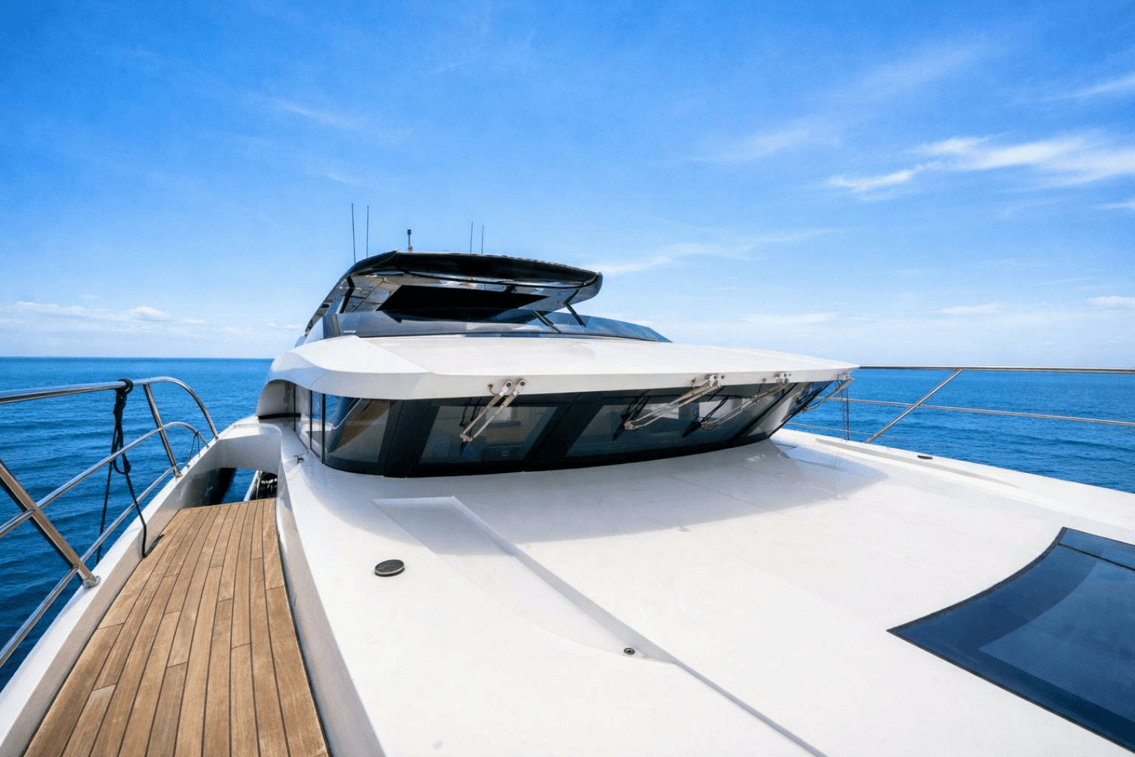 2018 Dominator Yachts Dominator Ilumen