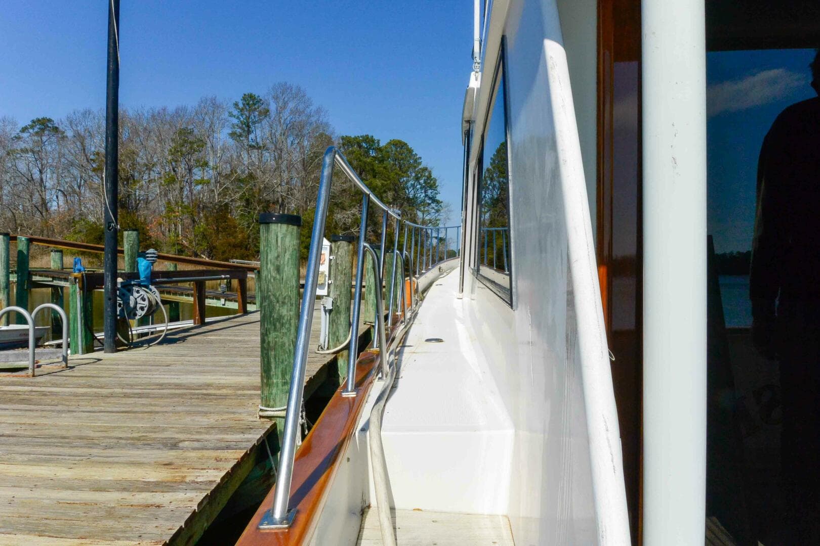 Port decks & safety rail