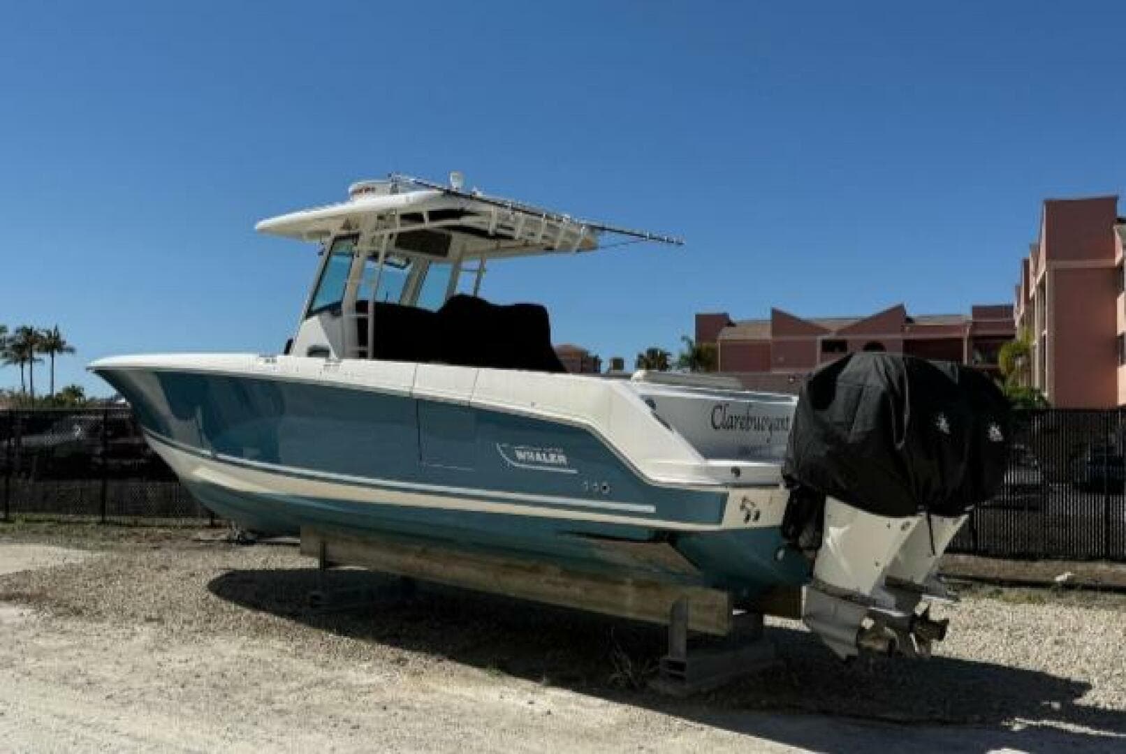 2018 Boston Whaler 