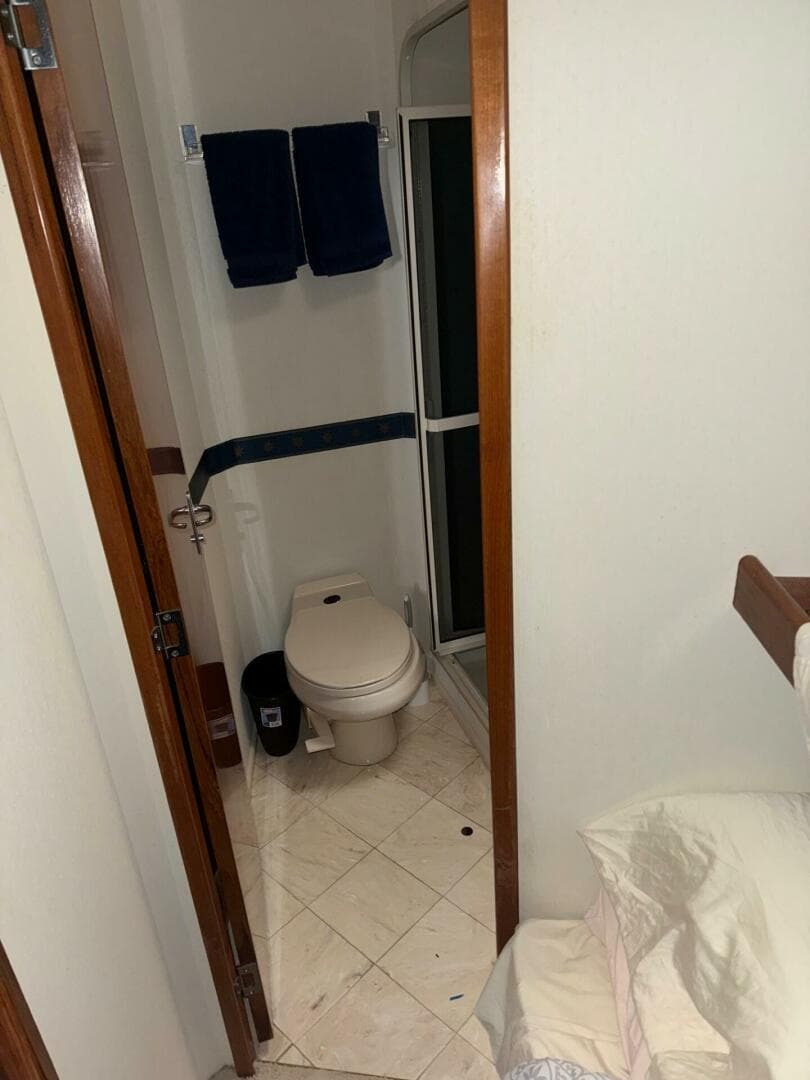 1998 Viking Motor Yacht