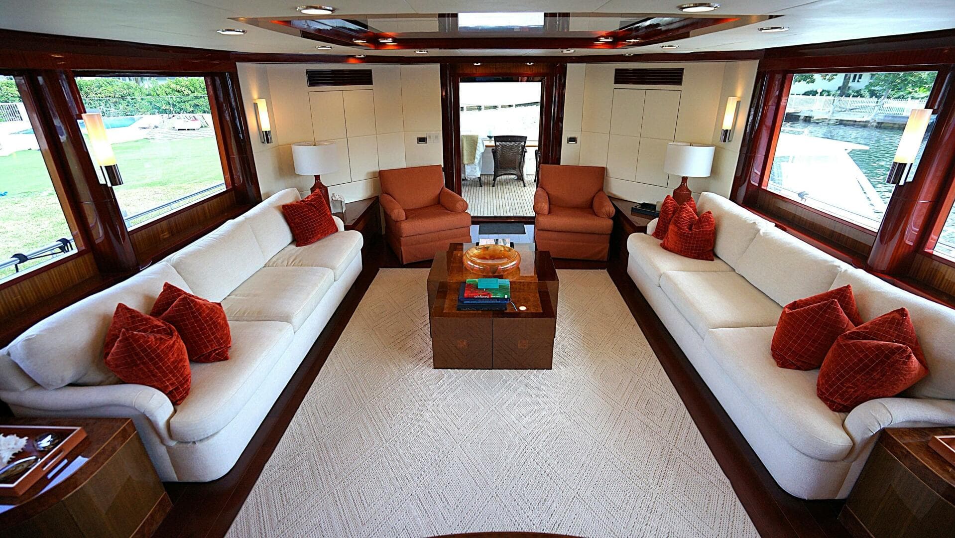 2008 Ocean Alexander 100 Skylounge Megayacht