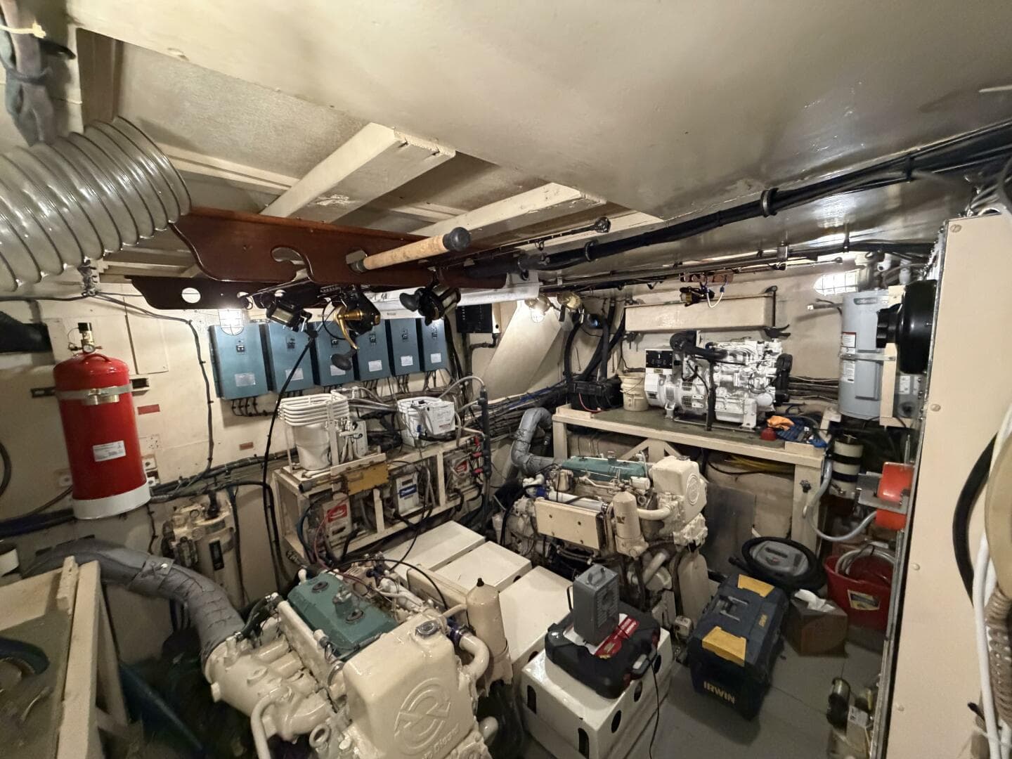 1975 Hatteras 58 LRC